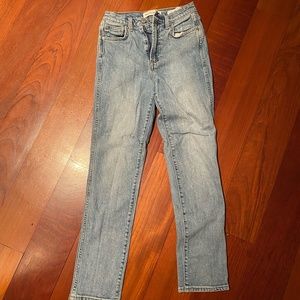 Denim Forum jeans in light wash. size 26. Angelica high-rise slim